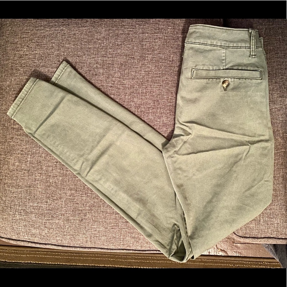 AEO - Olive Green Skinny Pants